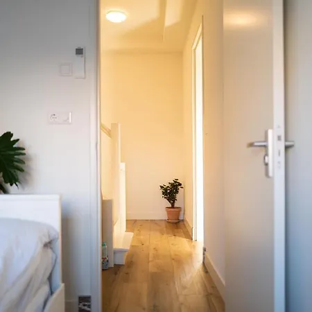 Apartment Sea Street 32 *